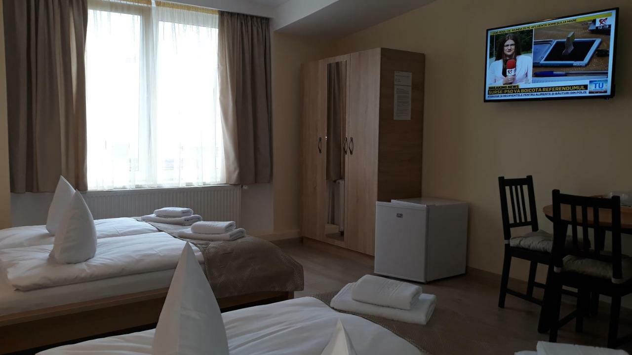 Cameră cvadruplă